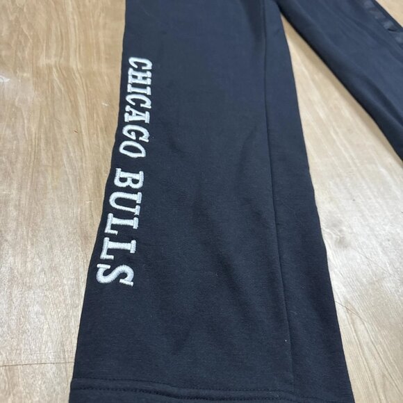 Ultra Game NBA Chicago Bulls Men’s Black Drawstring Snap Leg Sweatpants Size L - Picture 2 of 8